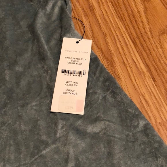 Suade blouse - Picture 2 of 2